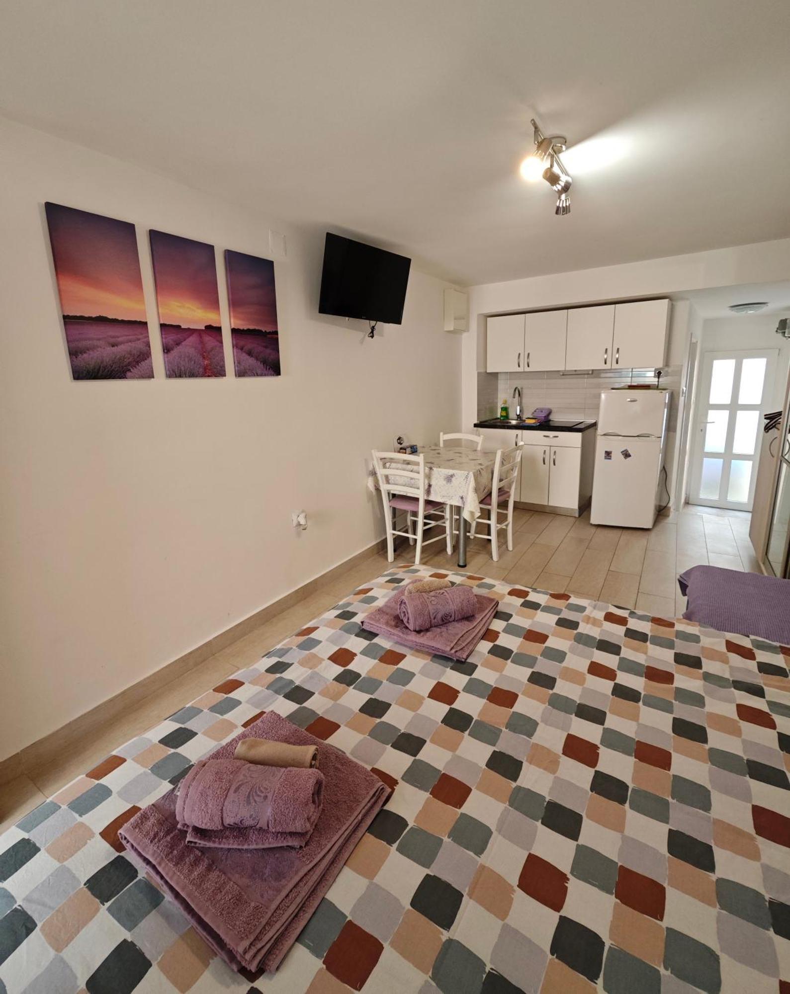 Studio Neva Baška Buitenkant foto